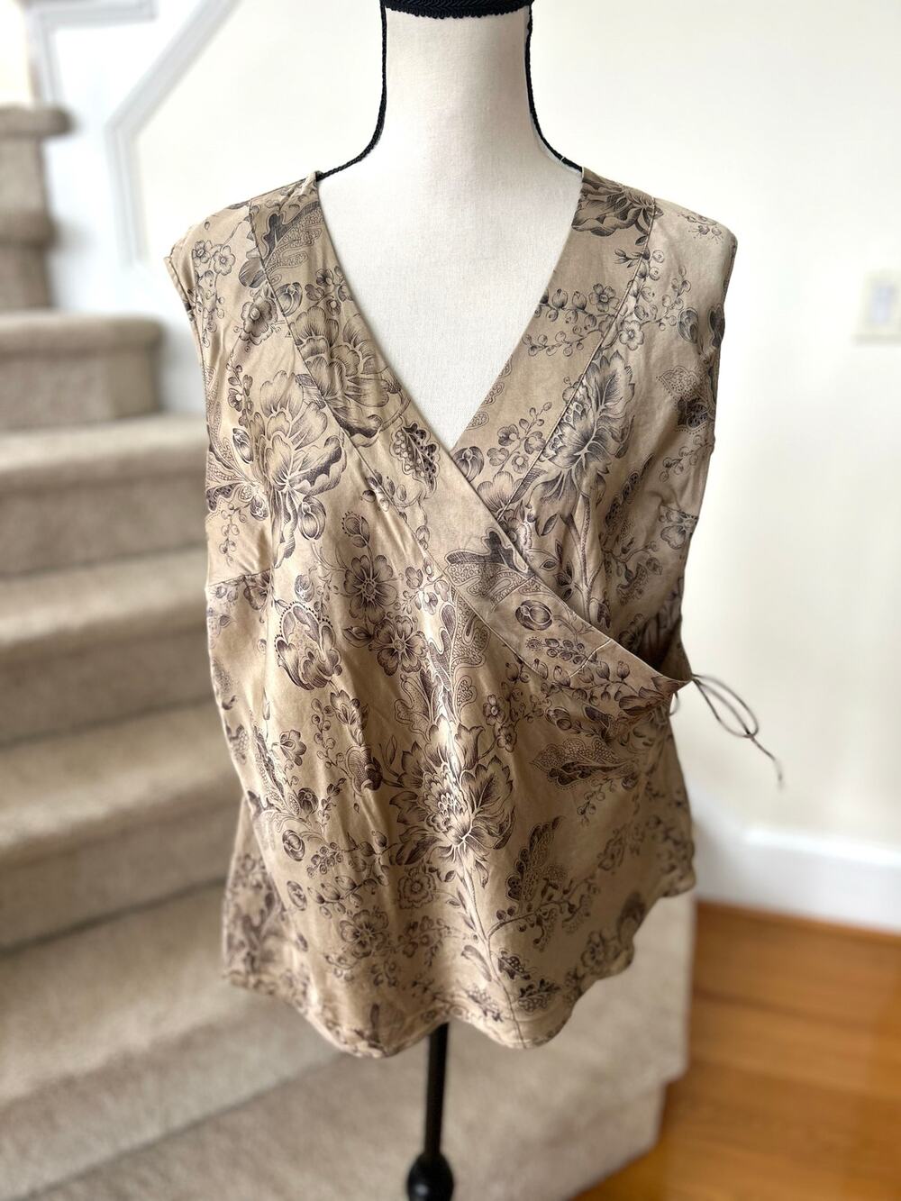Vintage Y2K Whimsygoth Boho Tan Black Floral Silk Wrap Sleeveless Tank Top